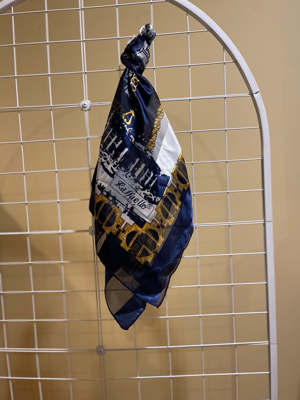 Vintage Raffaello Roma Scarf Blue/Gold Rome Landmarks Vatican Colosseum Souvenir